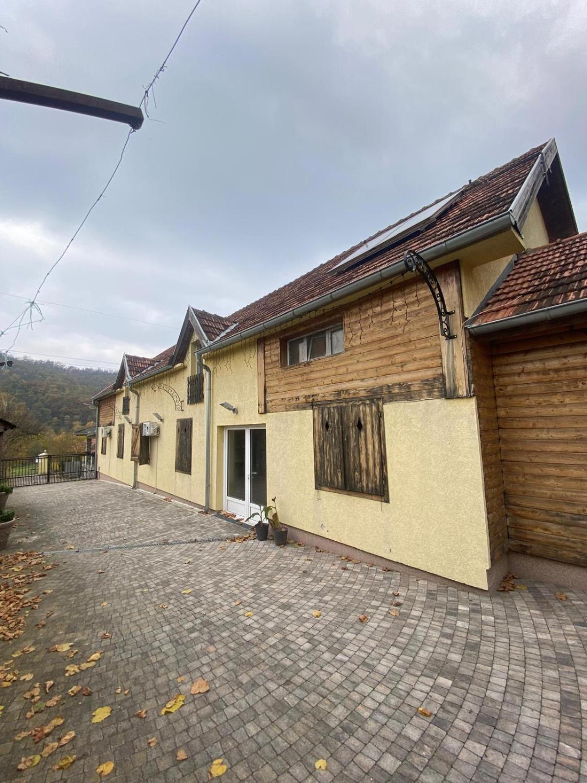 Forest Camp Bed & Breakfast Despotovac Exterior foto